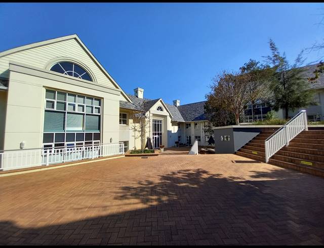 690M² OFFICE TO LET IN BRYANSTON